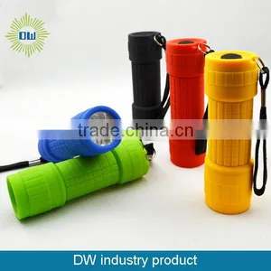 9LED Plastic Led Round Flashlight thumbnail-4