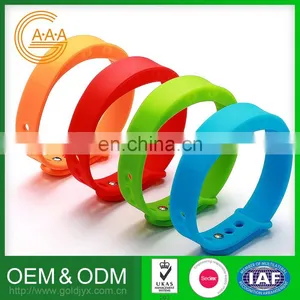 2016 Hottest Custom Rubber Bracelet Eco-Friendly Nice Design Smart Band Health Wrist Band thumbnail-1