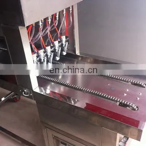 Cake/Bread/Busit Tray Oil Spraying Machine thumbnail-3