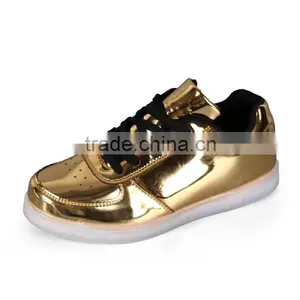 Comfort Stylish Casual Men Luminous Running LED Flash Shoes thumbnail-2
