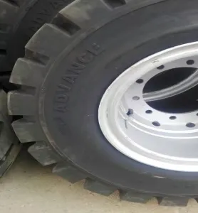 1200R20 Solid Truck Tyre thumbnail-1