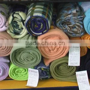 Polar Fleece Blankets thumbnail-1