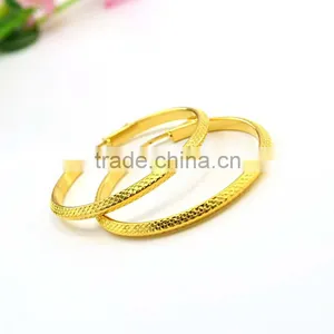 Accessories Stainless Steel Big Hoop Gold Earrings Designs for Girls thumbnail-3