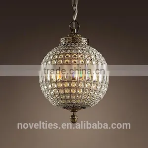 Replicating the Sparkling Lanterns of 19th-century Morocco Chandelier Strung With Hundreds of Multi-Faceted Crystals thumbnail-2
