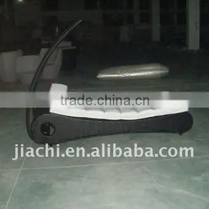 Iron Sun Lounger thumbnail-1