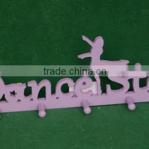 Custom Beautiful Different Designs of Closing Hanging Wooden Hook thumbnail-1