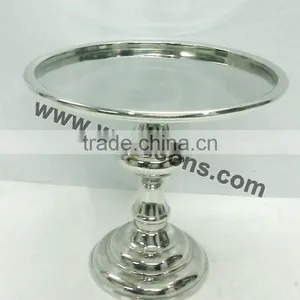 Metal Cake Stands for Wedding Cakes thumbnail-1