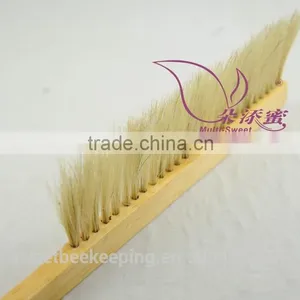 Beekeeping Equipment Wooden Handle Bristle Honey Bee Brush thumbnail-1
