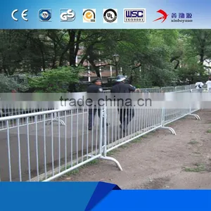 Customized Galvanized Metal Driveway Chain Barrier Wholesale thumbnail-2