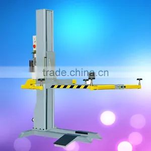 Pneumatic and Hydraulic Single Post Car Lift thumbnail-1