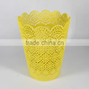 Plastic Round Trash Can thumbnail-2