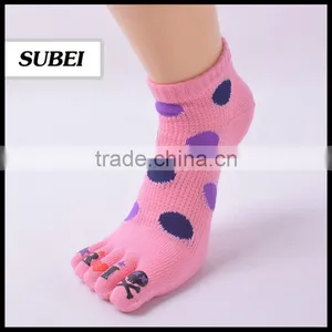 Female Five Fingers Sock,cartoon Cute and Polka-dot Toe Sock thumbnail-1