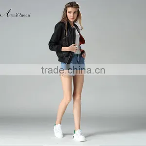 2017 Spring Black Bombers Woman Wears Wholesale Waterproof Fashion Quilted Bombers thumbnail-3