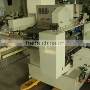 Auto Christmas Candles Shrink Packaging Machine With CE thumbnail-2