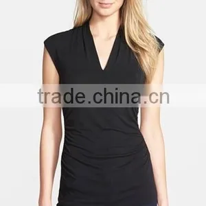 Ladies Black Ruched Side Deep V-Neck Sleeveless Halter Top thumbnail-6