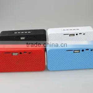 Solar Power Bluetooth Speaker With FM and USB thumbnail-6