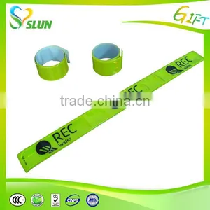 China Supplier Wholesale Custom Made Slap Band Bracelets thumbnail-1