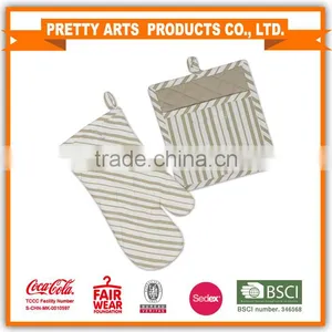 100% Cotton Oven Mitt and Potholder Set thumbnail-1
