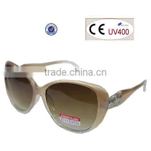 2013 Sunglasses With Logo thumbnail-1