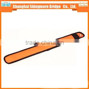 Cheap Wholesale High Quality LED Glowing Wrist Band Strap thumbnail-1