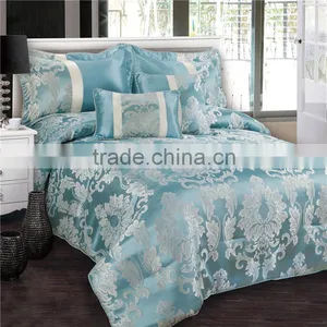 Luxury Piping All-over Jacquard Comforter thumbnail-2