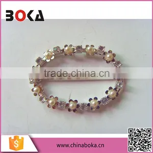Buy Direct From China Wholesale Large Rhinestone Brooch With Antique Shoe Buckles thumbnail-1