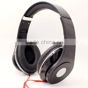 Wholesale Lightweight Hot Sale Colorful Wire Earphone thumbnail-2