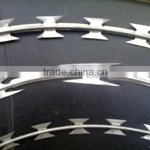450mm Coil Diameter Low Price Concertina Razor Blade Barbed Wire Fencing Machine for Sale Wire Mesh Stainless Steel thumbnail-1