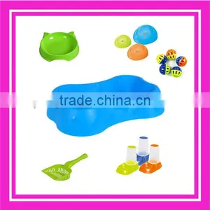 Dog Feeder & Pet Food Feeder & Portable Pet Feeder thumbnail-1