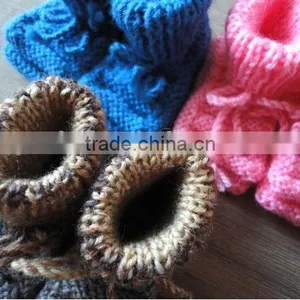 Wholesale Bright Gold Wool Knitting Shoes Toddler Infant Indoor Crochet Shoes thumbnail-4