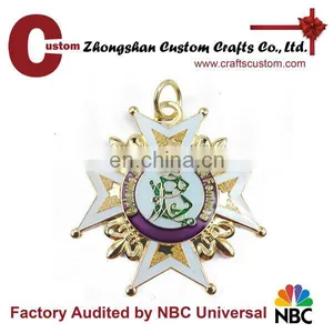 Promotional New Products Expert Factory Custom KING ARTHUR Enamel Badge Medal thumbnail-6