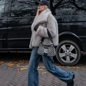 Fashionable Solid Color Collared Short Faux Fur Coat for Elegant Winter Commuter Look thumbnail-2