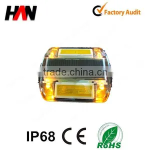 Plastic Solar Powered LED Flashing Road Cat Eyes thumbnail-2
