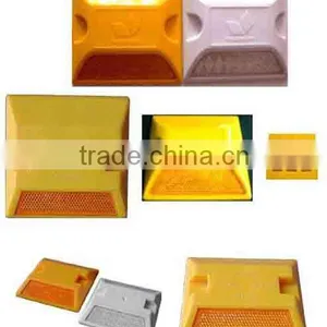 Light Weight Solar Pavement Marker thumbnail-1