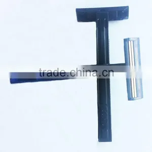 Twin Blade Disposable Razor thumbnail-3