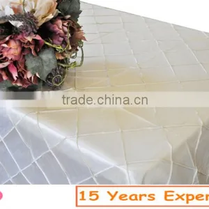 High Quality Fancy New Designs Cheap Rectangle Pintuck Table Cloth thumbnail-1
