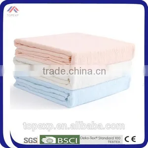 Light-Colored Bath Towel Striped Towel thumbnail-6