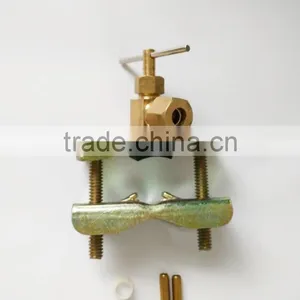 Self Piercing Saddle Valve With 1/4" Compression thumbnail-1