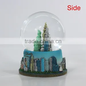Resin New York Statue of Liberty Snow Globe thumbnail-3