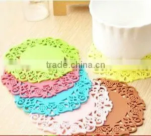 Fashionable Colorful Customized Logo Silicone Dining Table Mat thumbnail-1