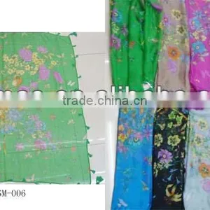 Newest Lady Square Printed Scarf thumbnail-1