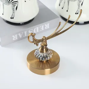 Chinese New Style Creative Household Decoration Modern Animal Painting Ceramic Flower Storage Vase As Table Lidded Jar thumbnail-3