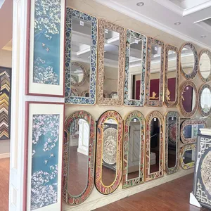 Hualun Guanse Factory Custom Large Wood Frame Mirror Luxury Decorative Mirror for Middle East Hotel Project Bulk Order thumbnail-4