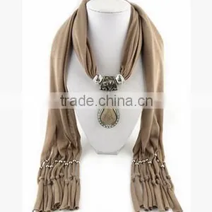 Wholesale Fashionable Pendant Scarf Jewellery Scarf thumbnail-4