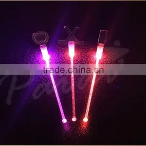 Wholesale High Quality Led Glow Swizzle Stir Sticks Light in the Dark thumbnail-2