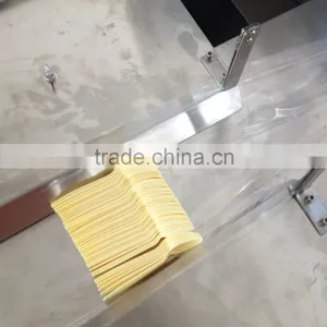 Automatic Plastic Ice Cream Spoon Packing Machine for Robot Connection thumbnail-5