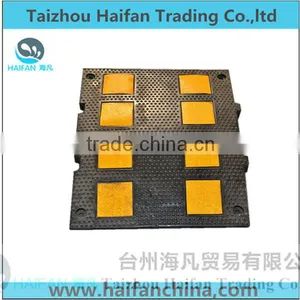 500*600*50mm Traffic Removable High Quality Speed Hump/ European Standard High Strength Road Speed Bump for Safety thumbnail-1