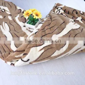 Yiwu China Suppliers Longfortune 100% Polyester Bedspread Flannel Printed Blanket Wholesale Baby Toys Blanket Factory China thumbnail-2