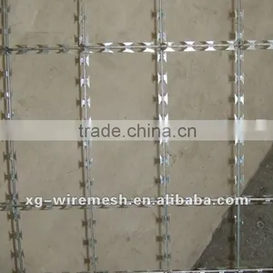 (Factory) Razor Barbed Wire thumbnail-1