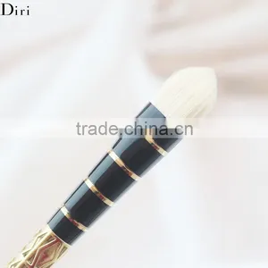 Golden Luxury Goat Hair Fashionable Metal Handle Concealer Brush thumbnail-2